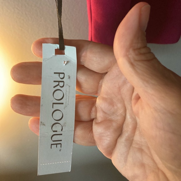 NWT Prologue Dress M
Long Sleeves Pockets 
Comfortable Soft
Dark Pink
Pockets - Picture 3 of 5